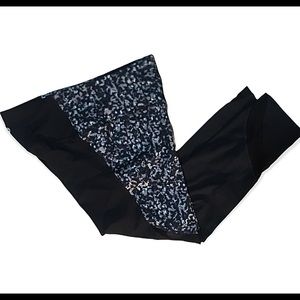 AVIA NWT CAPRI LEGGINGS WORKOUT PANTS